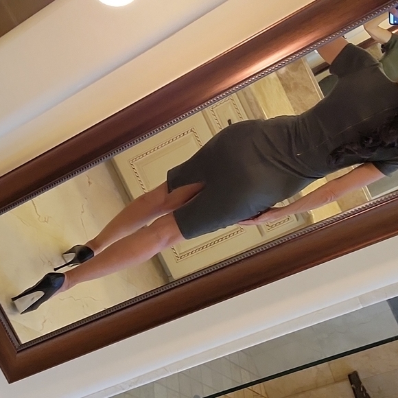 A'GACI Olive Green Ultra Suede Dress, M - Picture 9 of 16